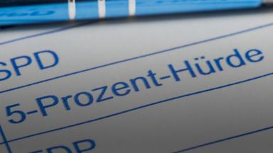 Debatte über die Fünf-Prozent-Hürde bei Wahlen