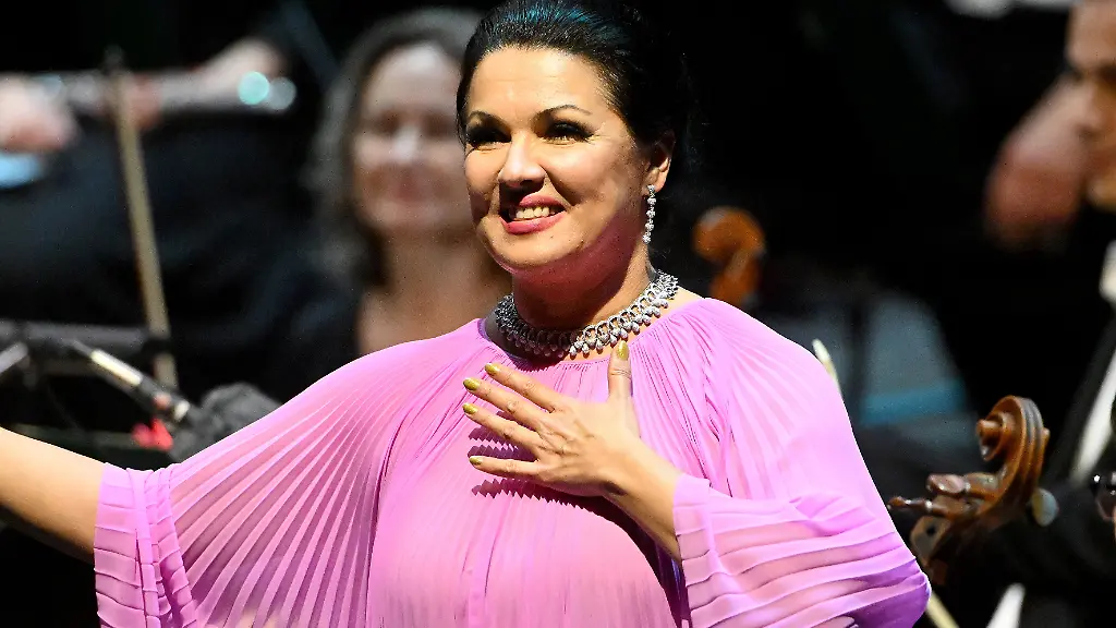 Anna Netrebko pausiert aus gesundheitlichen Gründen