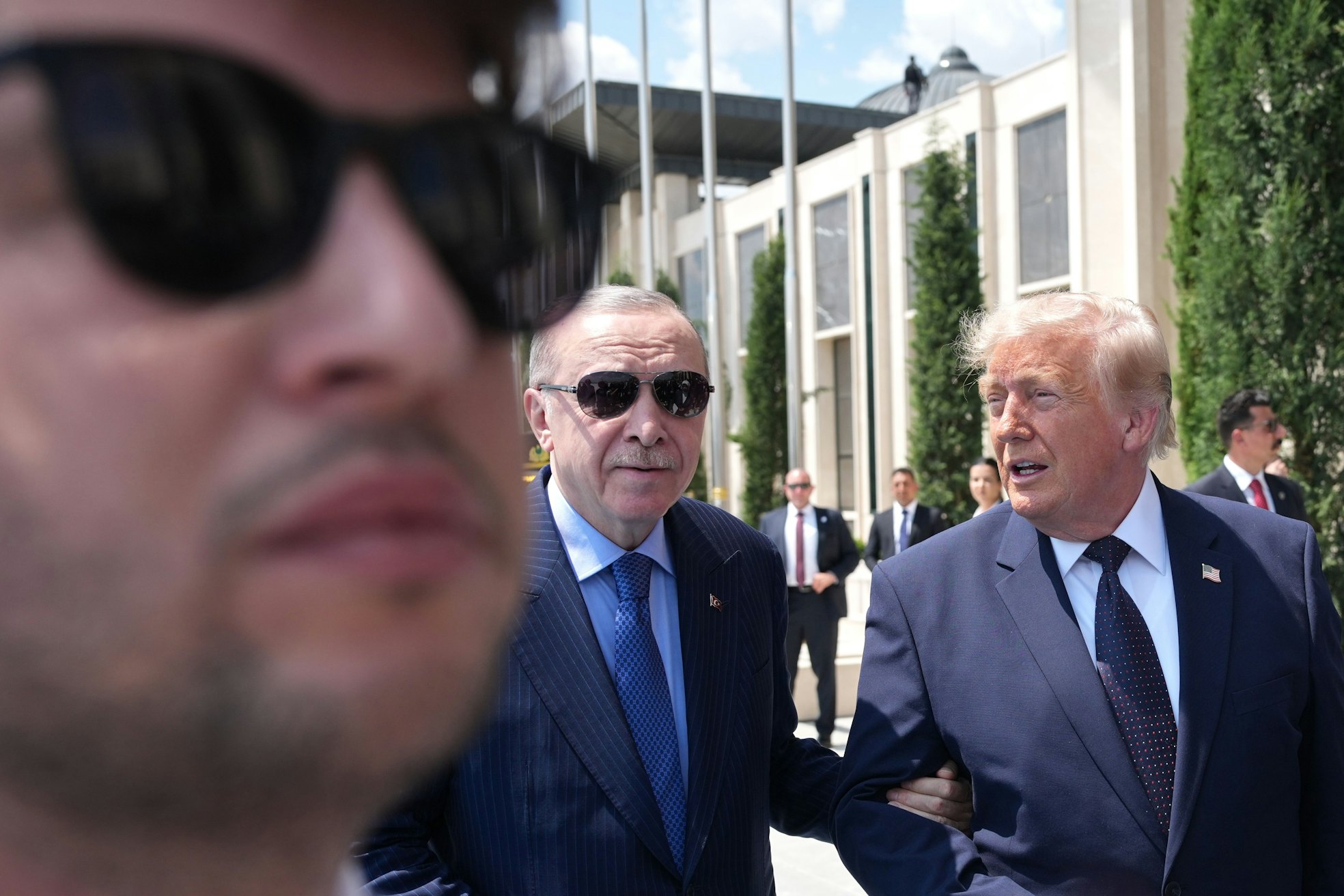Nato-Treffen in Ankara: Herausforderungen und Diplomatie