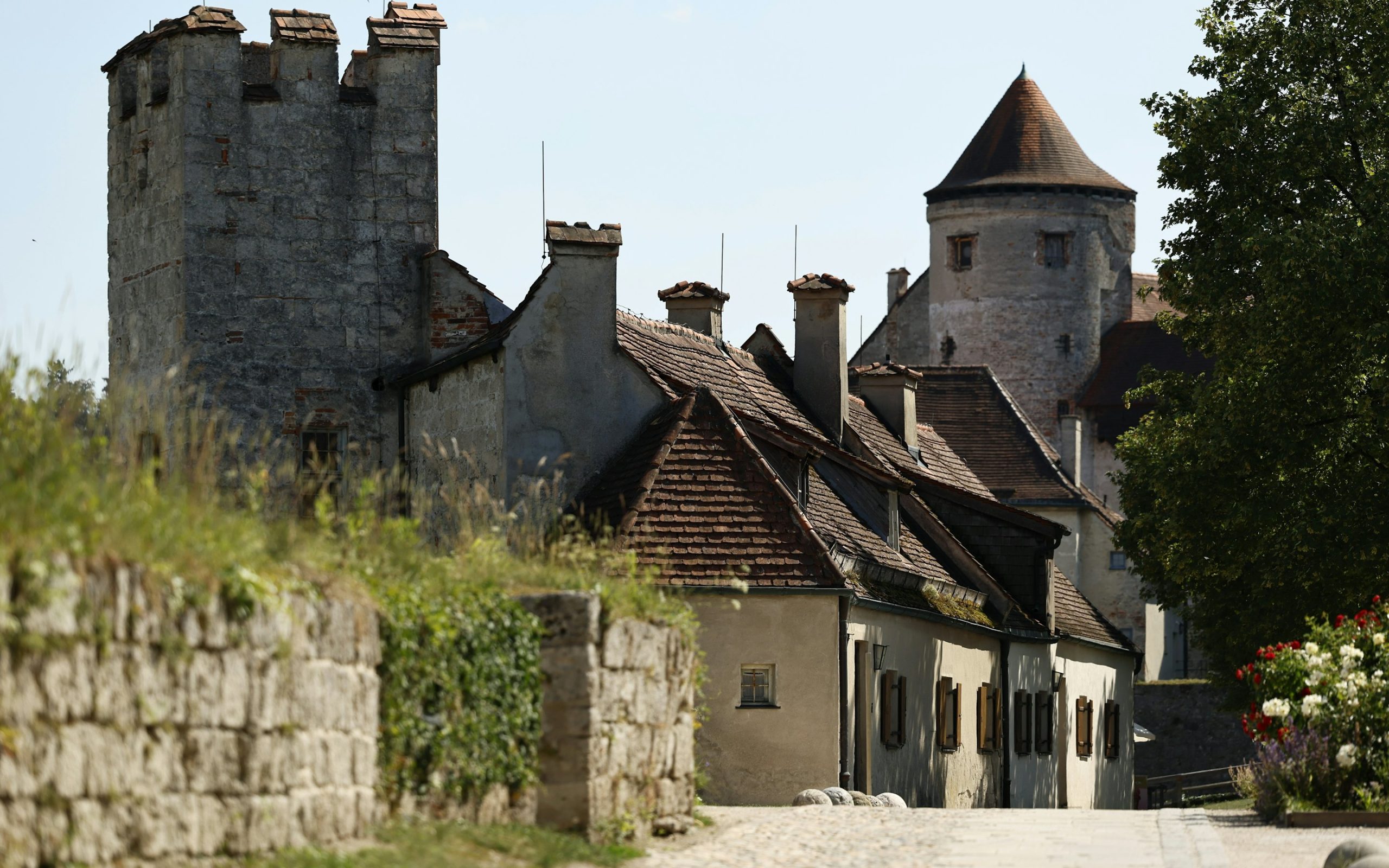 Leben und Arbeiten in der längsten Burg der Welt