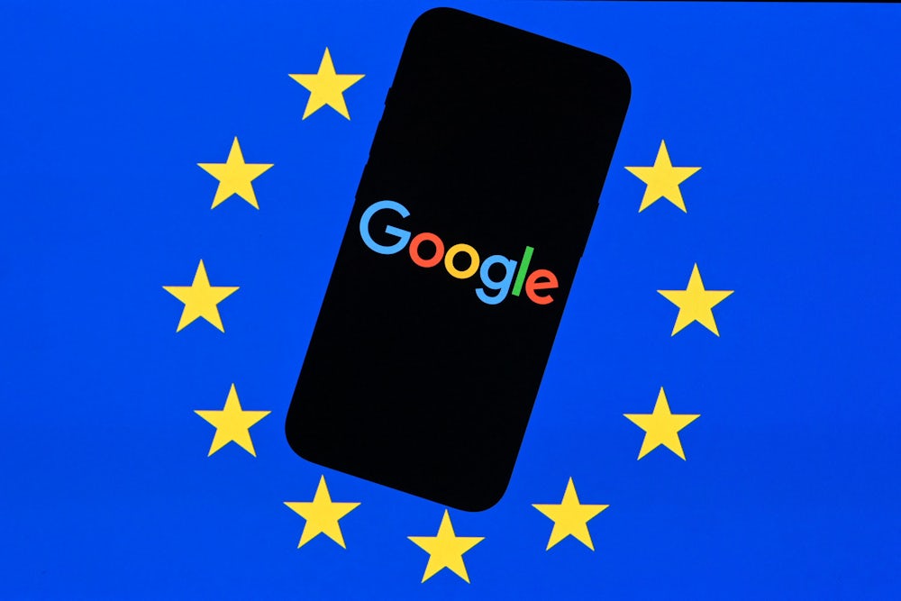 EU verhängt eine Strafe von 890 Millionen Euro gegen Google