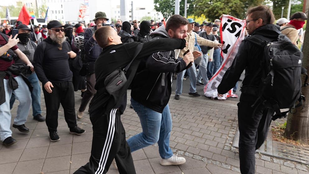 Reporter in Erfurt bei Anti-AfD-Protesten angegriffen