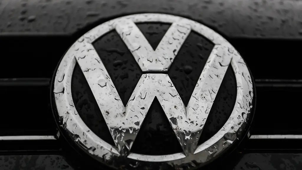 Debatte um Sparpläne bei VW: Gewerkschaftsproteste und Zukunftsvision des Konzerns