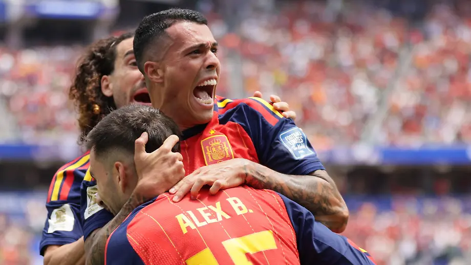 Spanien besiegt Österreich und erreicht das Achtelfinale der WM