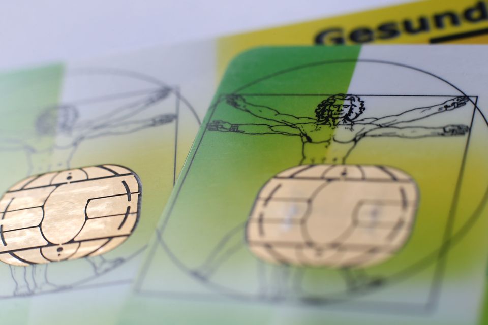 Gesundheitskarten: Millionenschwere Verluste bei Immobilienfonds-Investments