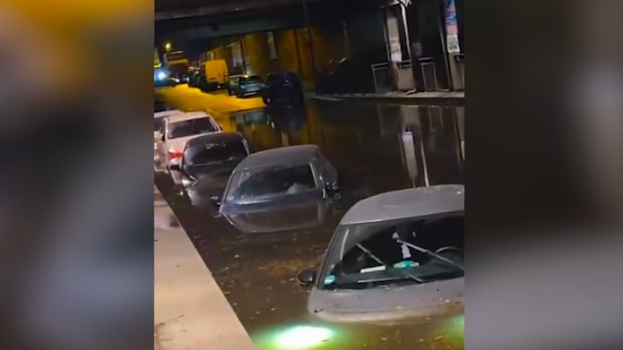 Unwetter in Ostdeutschland: Heidenau von Wasser-Walze getroffen