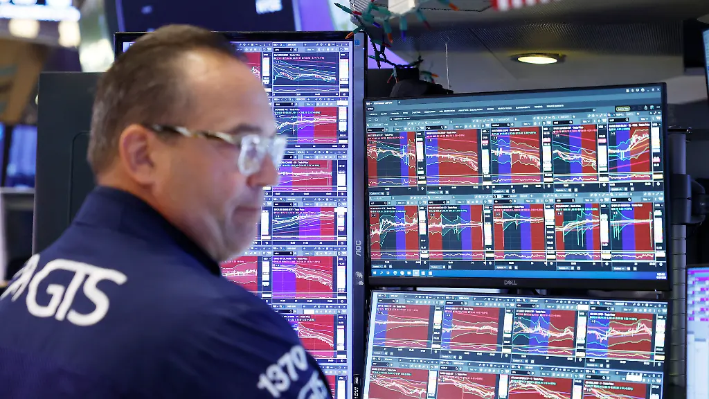 Ölpreise und Chip-Werte drücken Wall Street