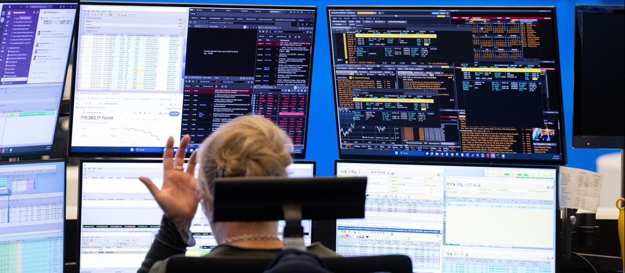 DAX erreicht neues Rekordhoch dank sinkender Ölpreise und Arbeitsmarktdaten