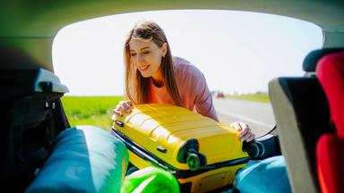 Notwendige Hilfsmittel im Auto für den Notfall