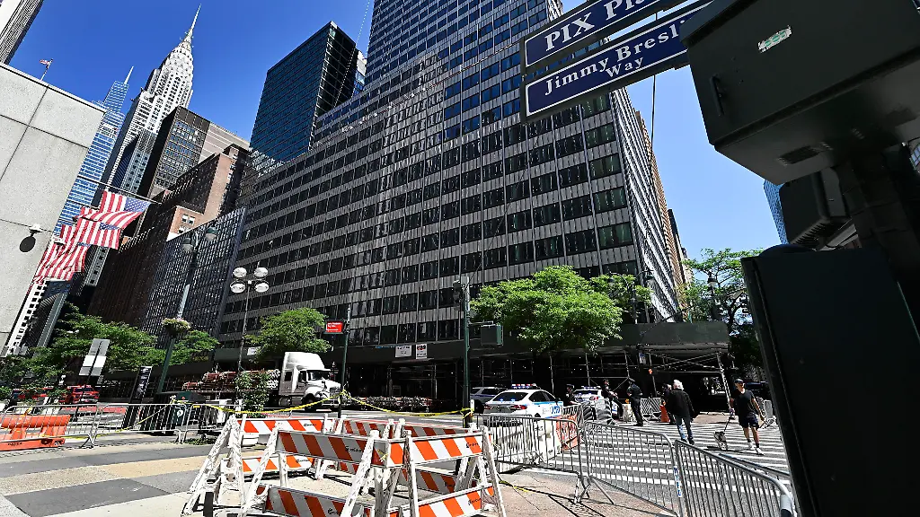 Stabilisierung von Wolkenkratzer in New York nach Einsturzgefahr