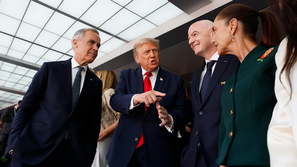 Prominenz im Stadion bei WM-Finale mit Donald Trump