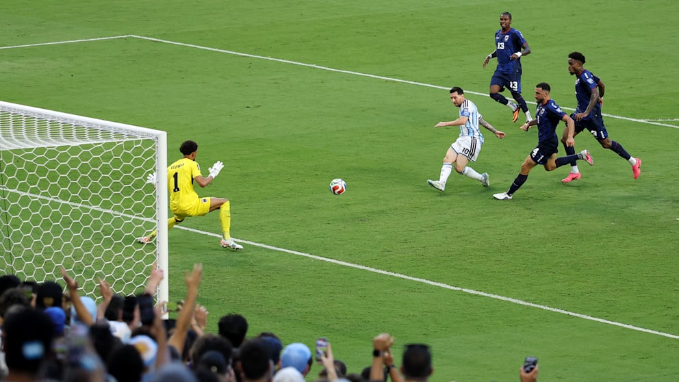 Messi trotz Verletzung entscheidend – Argentinien knapp weiter
