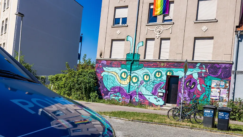 Erneuter rechtsextremer Angriff auf Wohnprojekt in Cottbus