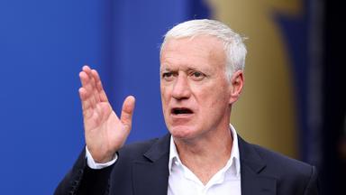 Frankreichs Trainer Deschamps verleiht Spanien die Favoritenrolle