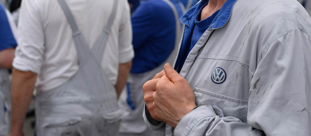 Auto-Industrie in der Krise: Sparmaßnahmen und ihre Folgen