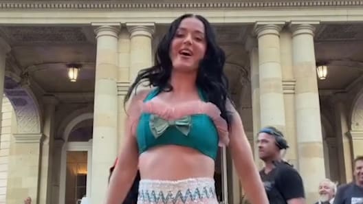 Katy Perry tanzt in Stuttgart
