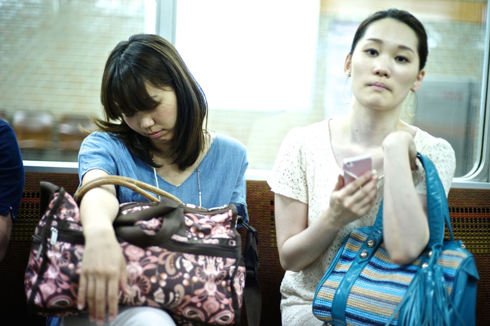 Die Schattenseite extremer Arbeitsbelastung: Schlafmangel und seine Folgen in Japan