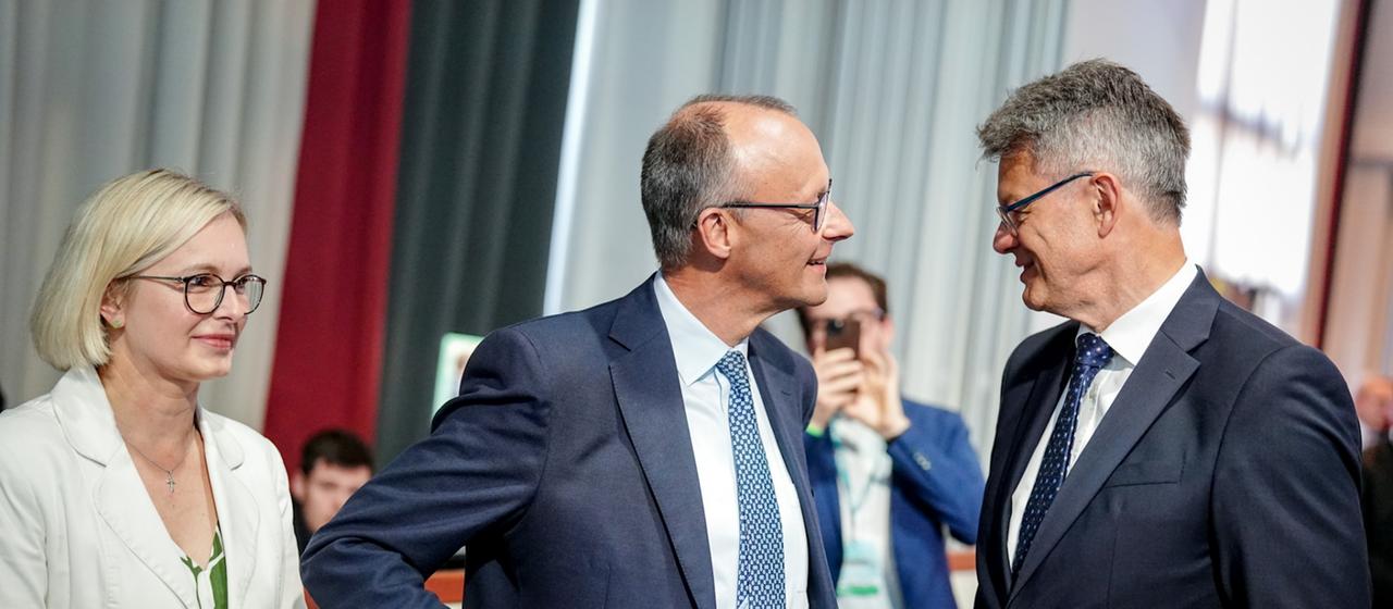 Die Herausforderungen des Kabinettsumbaus unter Merz