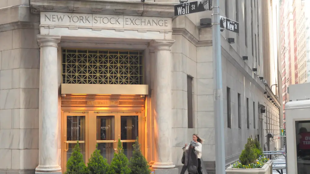 Wall Street und die Herausforderungen im Technologie- und Luftfahrtsektor