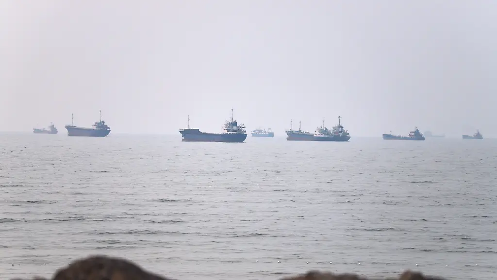 Spannungen in der Straße von Hormus: Angriffe auf Tanker