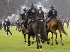Erstes Rundes Pokalspiel Mannheim gegen Kaiserslautern: Ausschreitungen und Provokationen