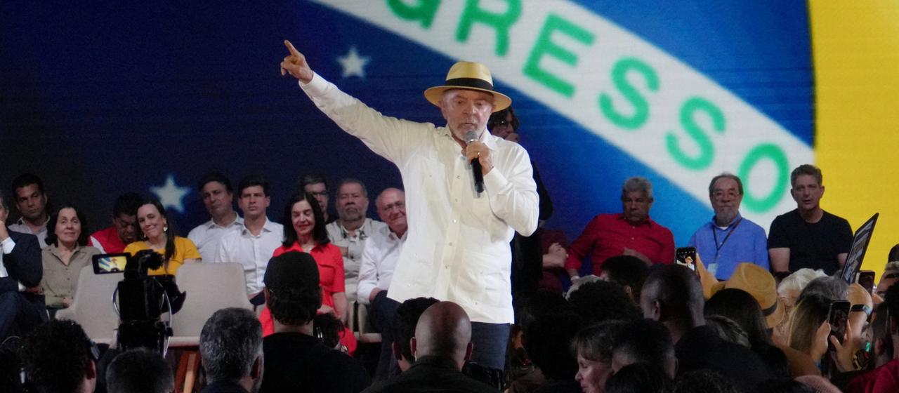 Lula da Silva tritt zur Wiederwahl in Brasilien an