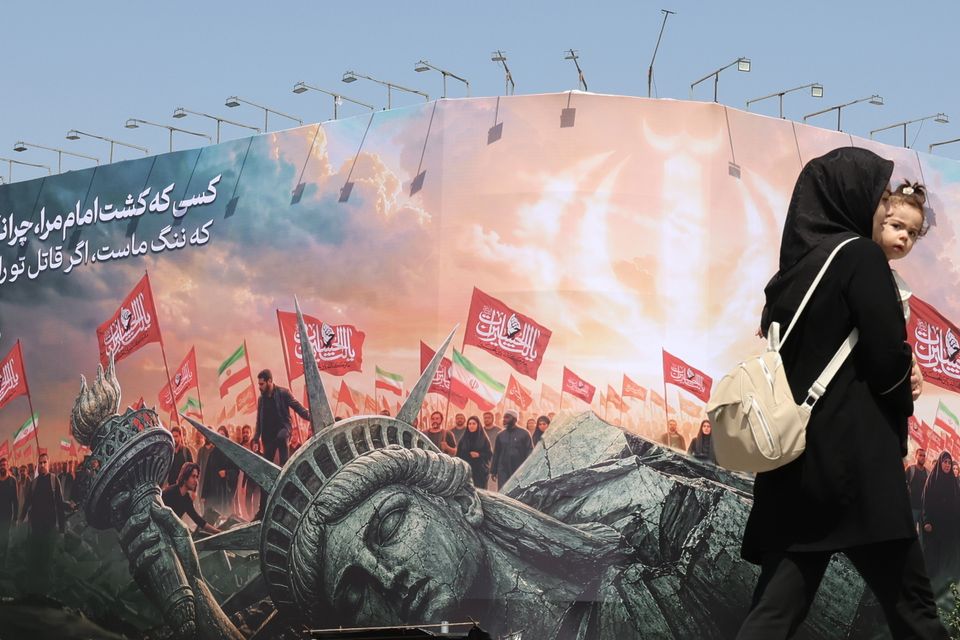 Irans Präsident spricht über wirtschaftliche Herausforderungen