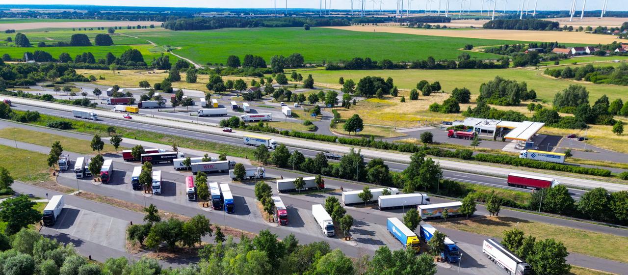 Lockerung des Lkw-Fahrverbots aufgrund von Niedrigwasser