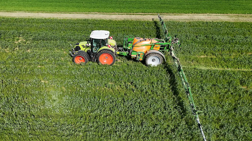 Bayer gleicht schwache Pharmaerlöse durch Agrarsparte aus
