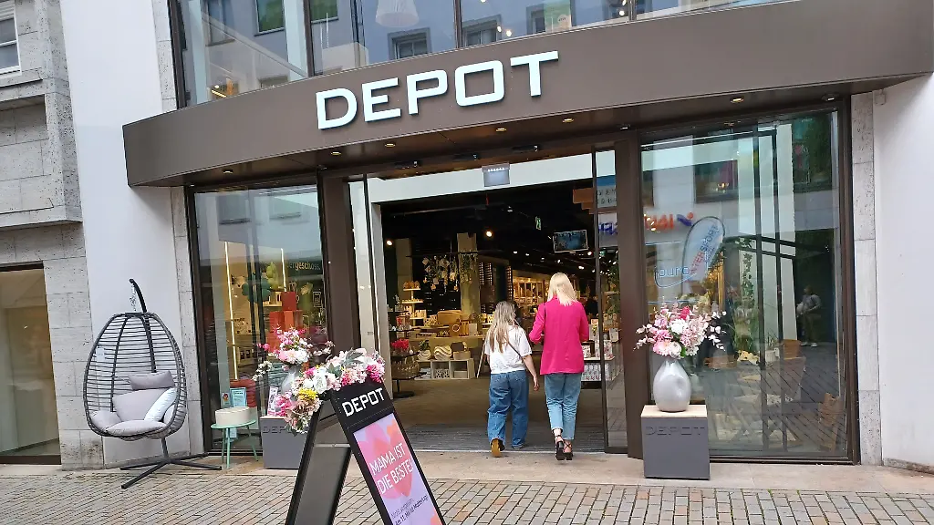 Zukunft der Deko-Kette Depot ungewiss