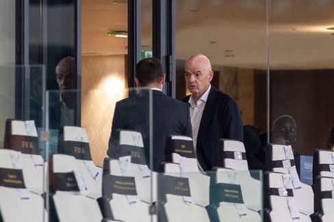 Kontroverse um Gianni Infantino und Fifa-Investorenpläne