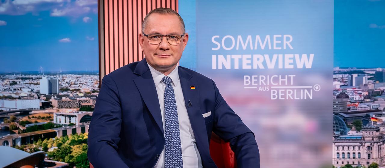 Chrupalla im ARD-Sommerinterview: „Klima ist ein Nebenthema“