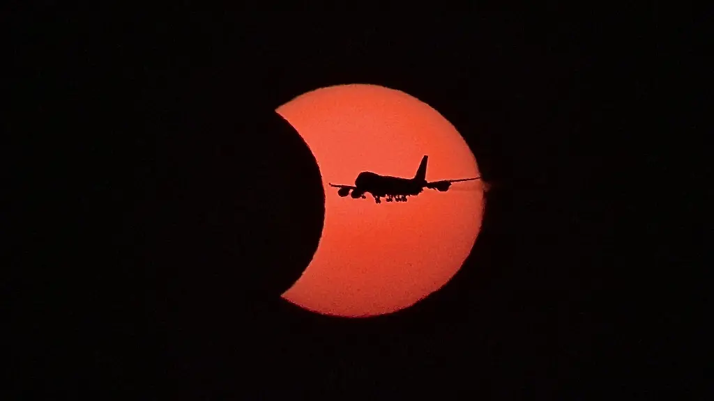 Augenbeschwerden nach Sonnenfinsternis in Deutschland