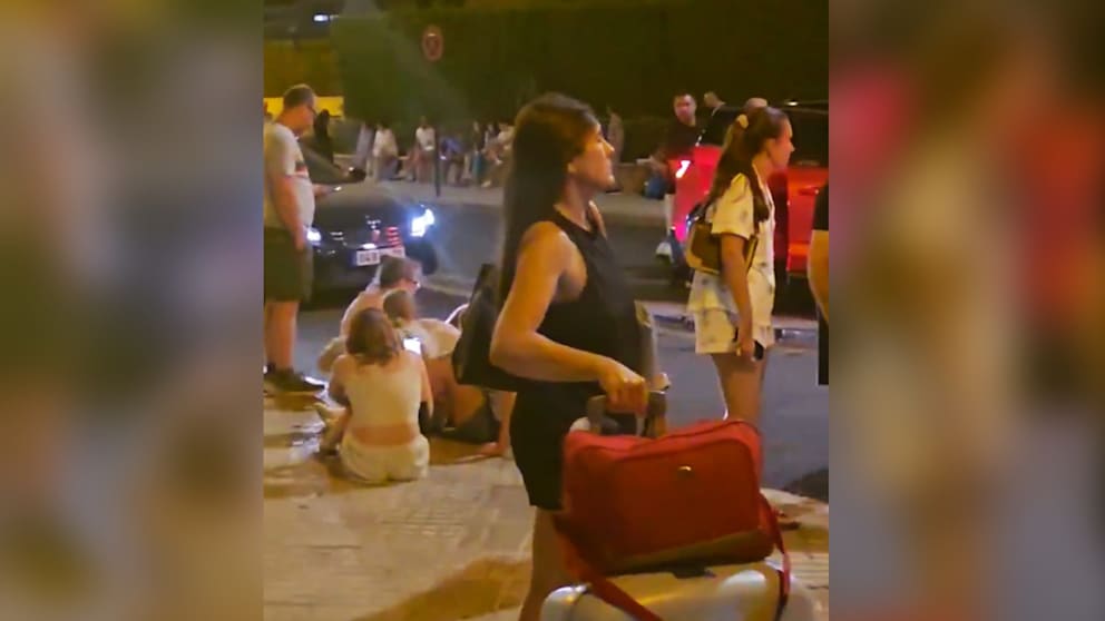 Erdbeben erschüttern Südspanien und versetzen Touristen in Aufruhr