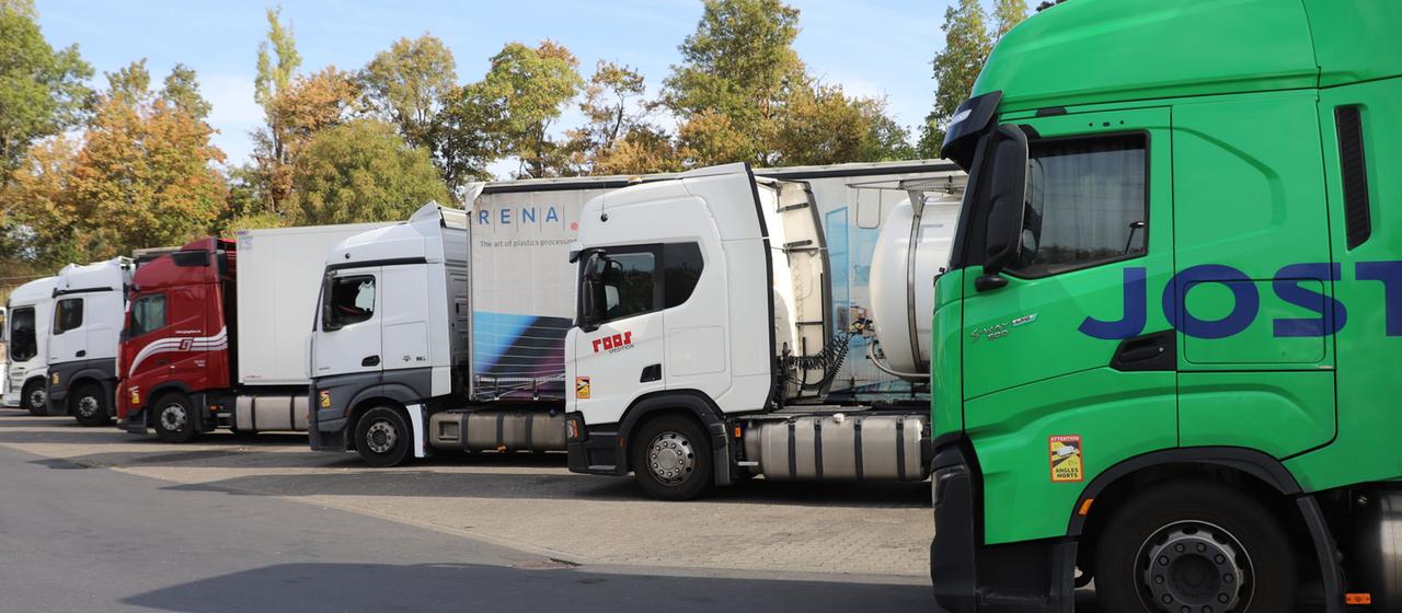 Lockerung des Lkw-Sonntagsfahrverbots in mehreren Bundesländern