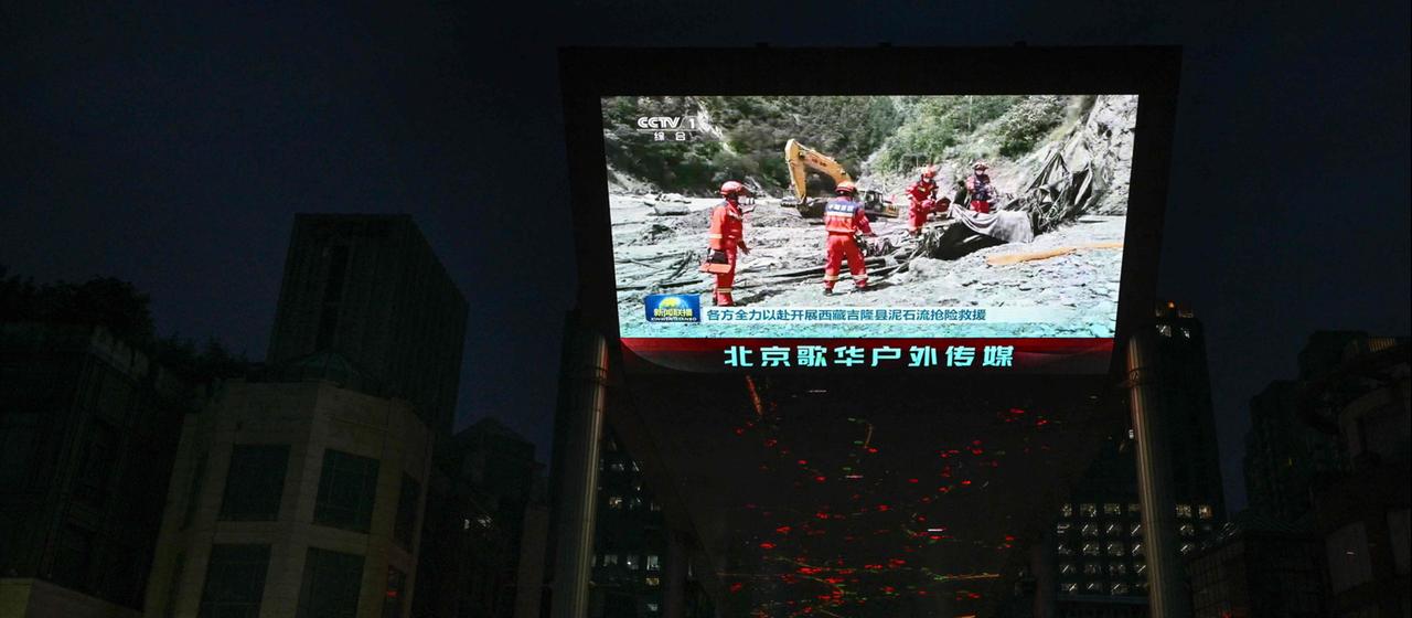 Nach Sturzflut in Nepal und Tibet: Berichterstattung und Rettungsmaßnahmen