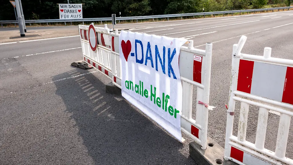Teilerfolg in Belgien: Waldbrände in NRW unter Kontrolle