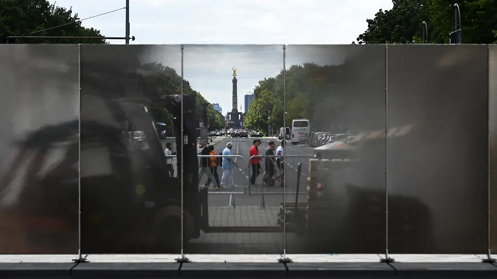 Kunstinstallation erinnert an Mauerbau-Jubiläum in Berlin