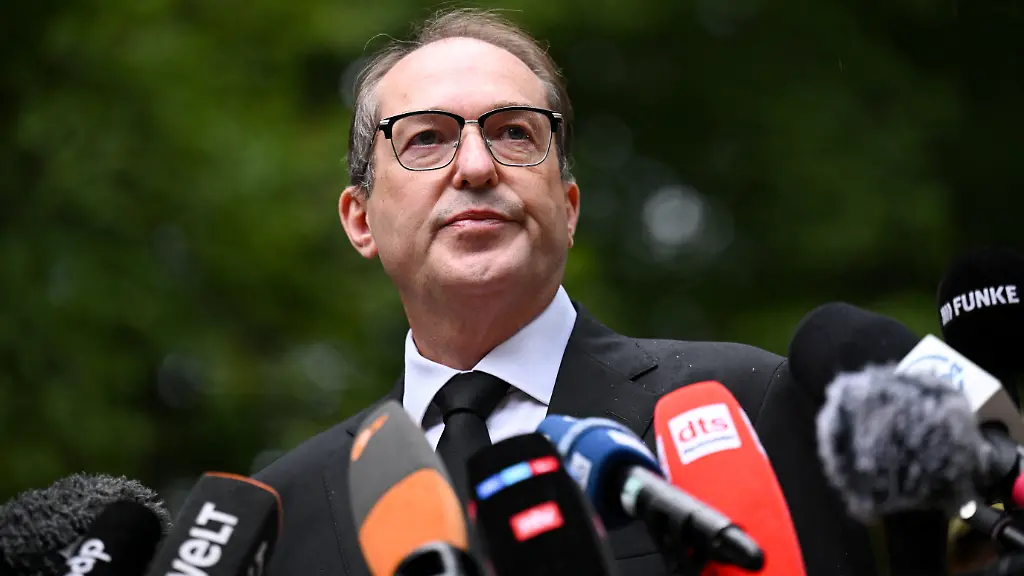 Russische Drohnenkampagne über Europa: Innenminister Dobrindt warnt vor hybrider Kriegsführung