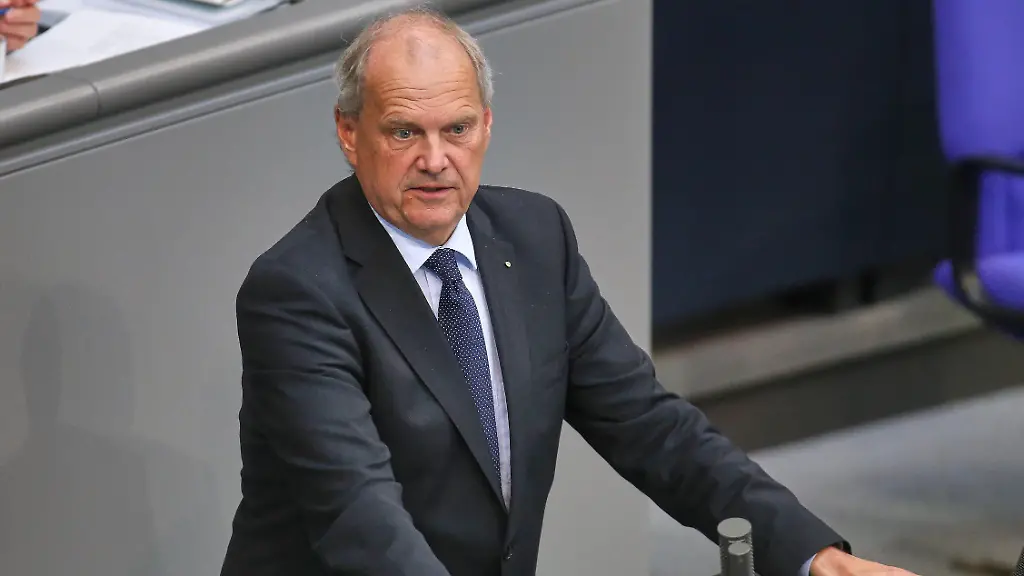 Güntzlers Rückzieher: Merz’ Verständnis trotz Regierungsumbildung