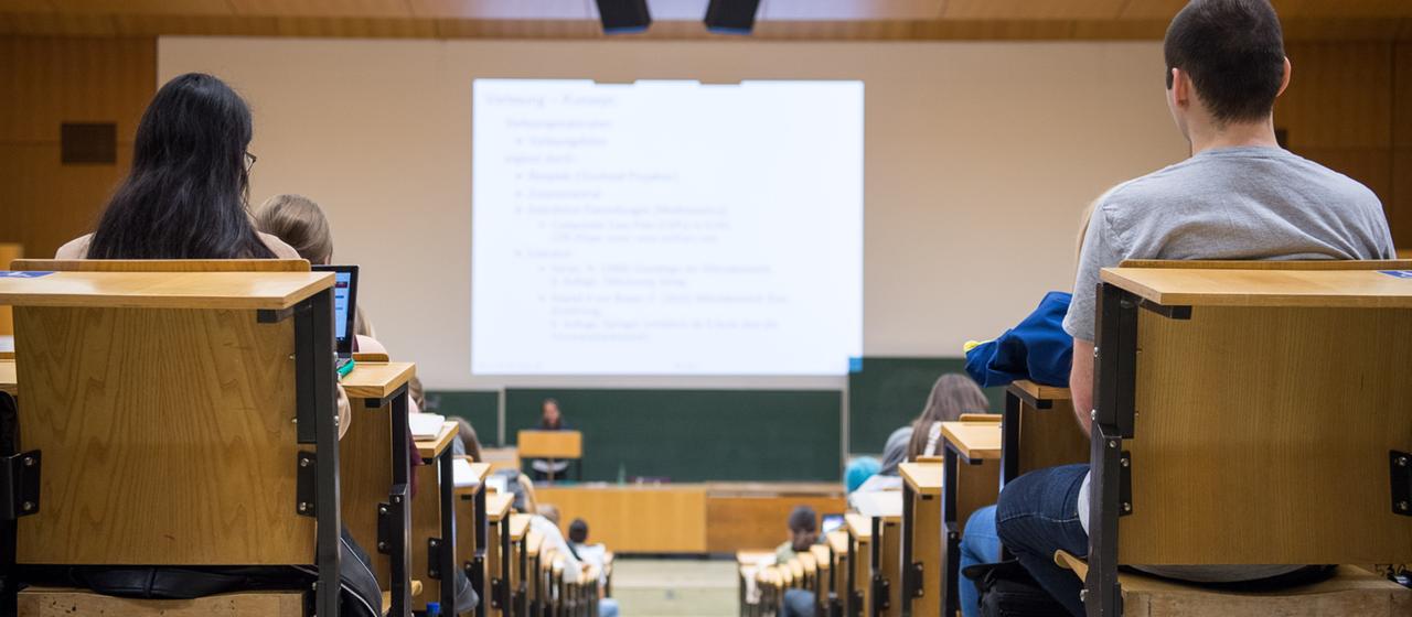 Ein Schritt zu höherem BAföG: Reformen und Herausforderungen