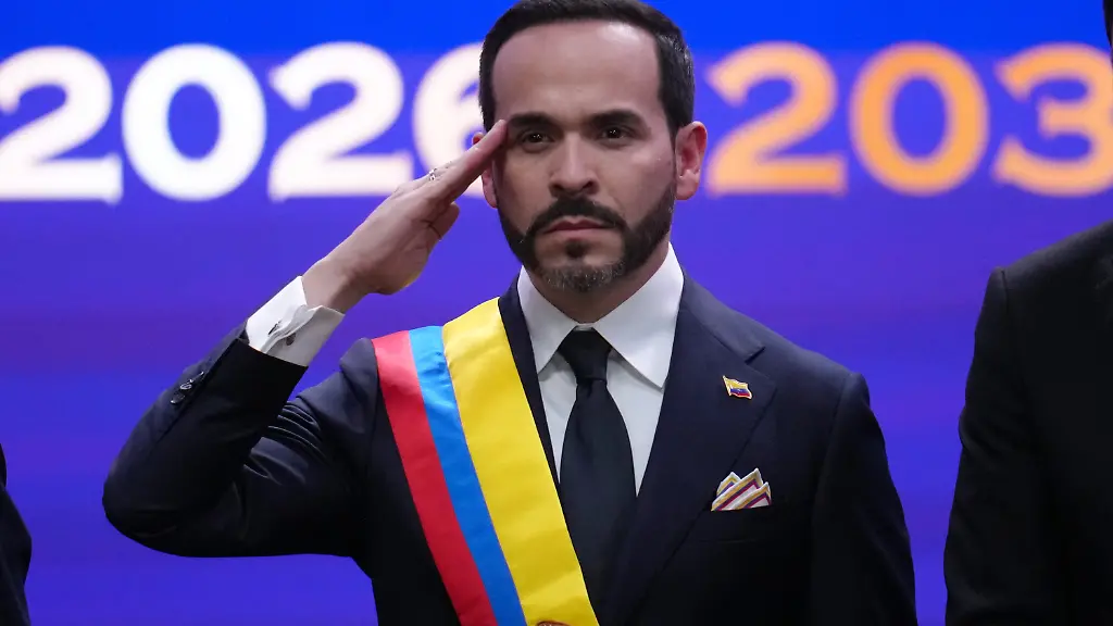 Kolumbiens neuer Präsident Abelardo de la Espriella im Amt