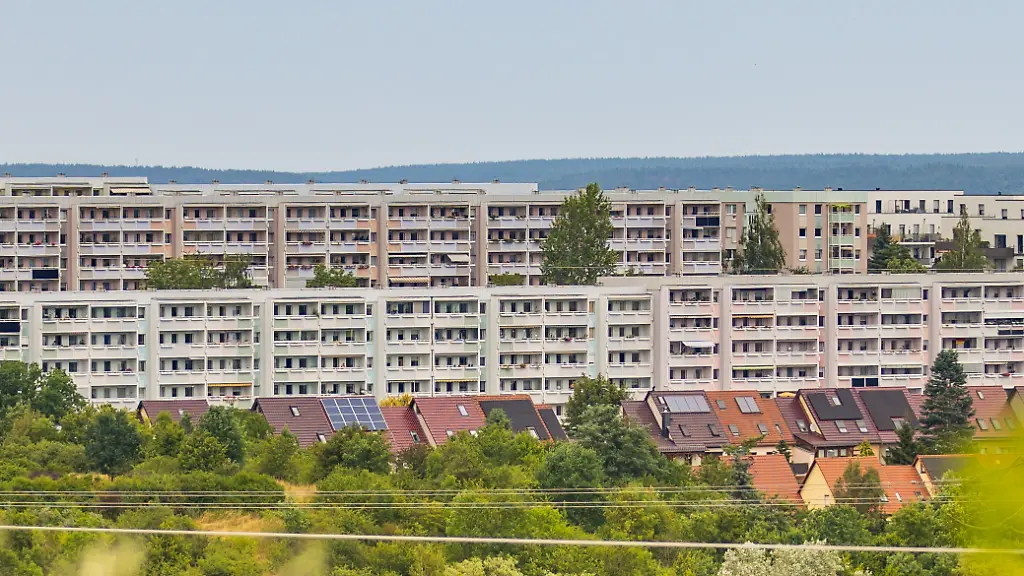 100 Jahre Plattenbau in Deutschland: Von Wohntraum zu sozialem Brennpunkt?