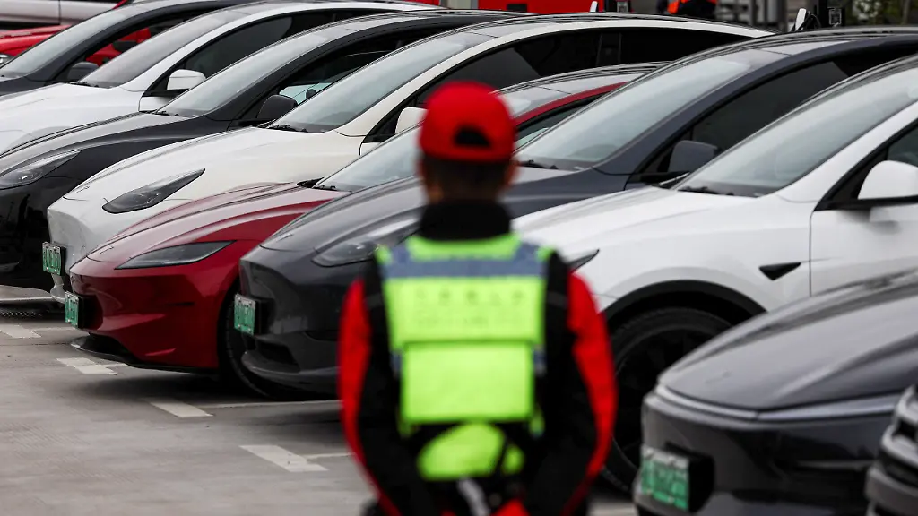 China ordnet Nachbesserungen bei Tesla-Fahrzeugen wegen Sicherheitsbedenken an