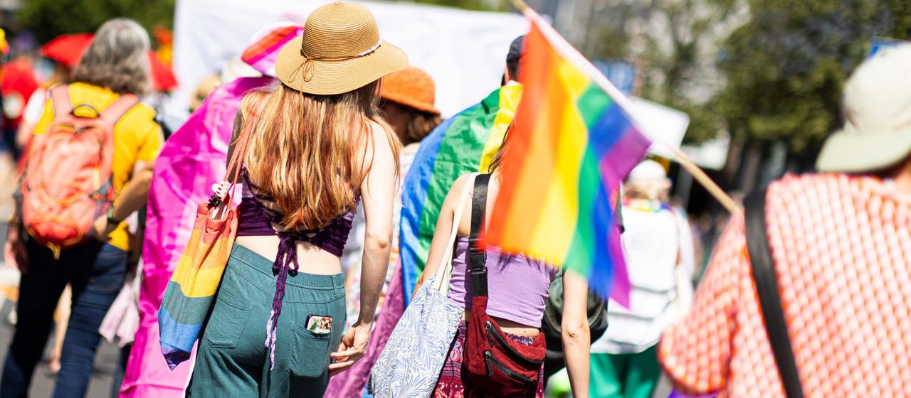 CSD-Demonstrationen in Deutschland und Europa ziehen nach Berliner Anschlag viele Menschen an