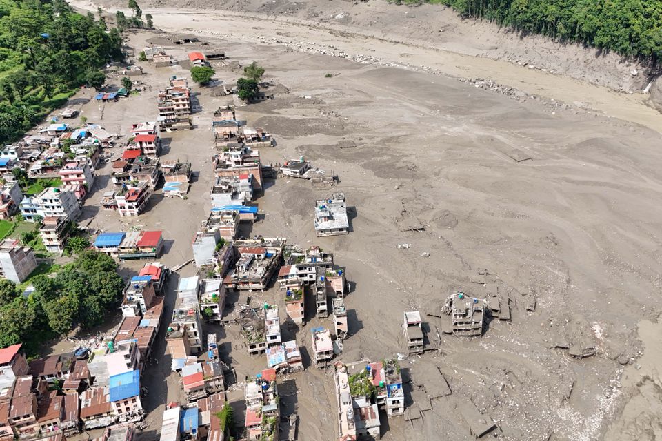 Katastrophe durch Gletscherabbruch in Nepal