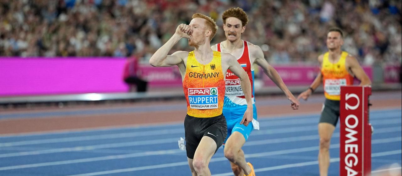 Frederik Ruppert gewinnt Gold bei der Leichtathletik-EM im Hindernislauf