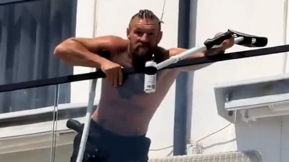 Drohnen-Lieferung: McGregor greift nach seinem Drink