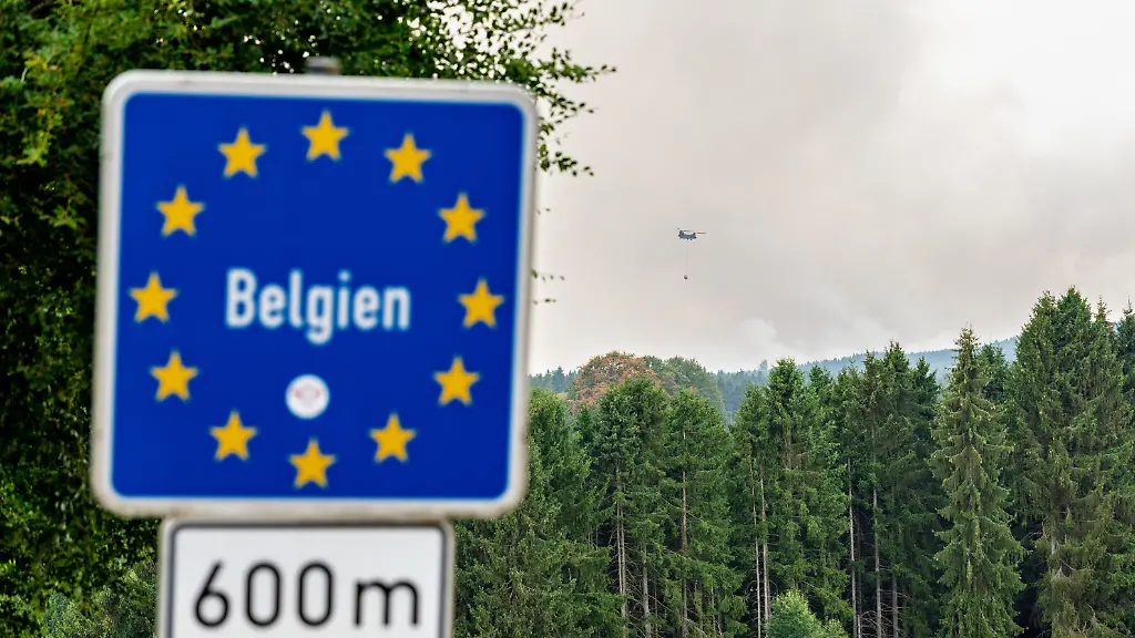 Brand im Hohen Venn: Evakuierungen und internationale Hilfe