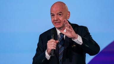 Machtkampf im Weltfußball: FIFA dementiert Versprechen für WM-Finale 2030